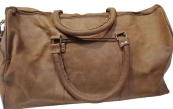 Pure cow leather made Duffle bag big size For Sale