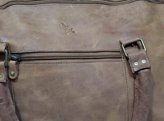 Pure cow leather made Duffle bag big size For Sale