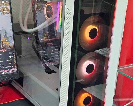 GAMING PC CORE I7-13700K FOR SALE