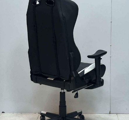 Gaming chair White black with footrest for sale