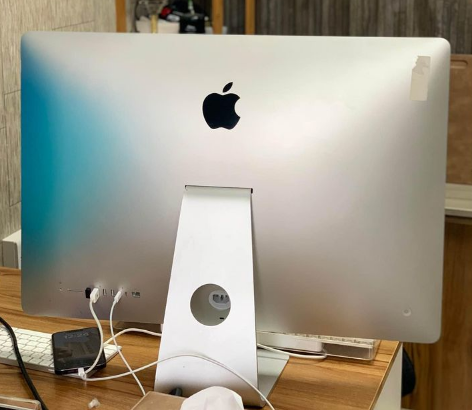 Imac 27” 5k retina display i7 32gb ram for sale