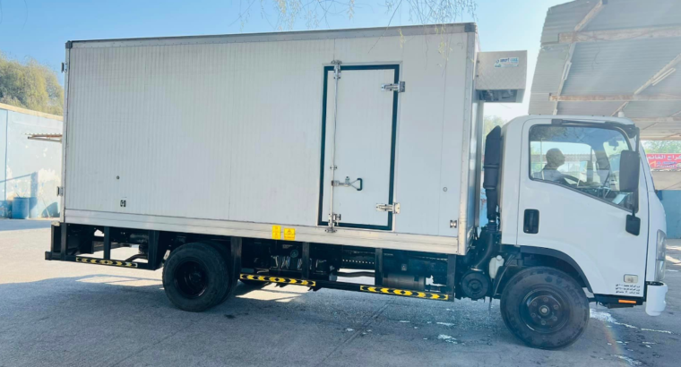 Isuzu NPR 16 Feet Chiller 3 Ton Gcc For Sale