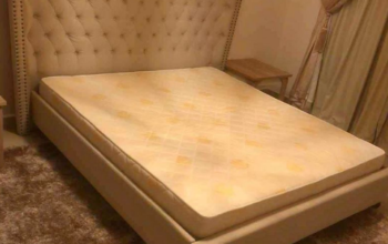 King size bed+mattress for sale