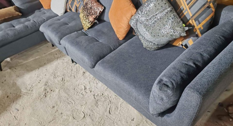 L shape sofa in excellent condition for sale