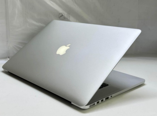 MacBook Pro Retina Core i7 2015 For Sale