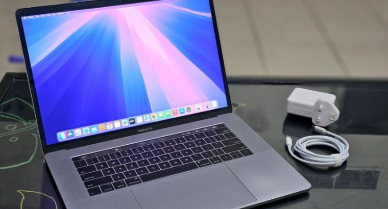 Macbook PRO 15 – Core i9 32gb ram For Sale