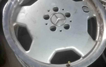 Mercedes-Benz 18inch original wheels for sale