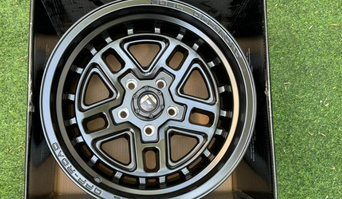Original brand new Fuel off road 17” for Jeep for