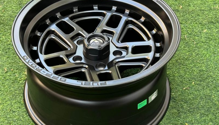 Original brand new Fuel off road 17” for Jeep for