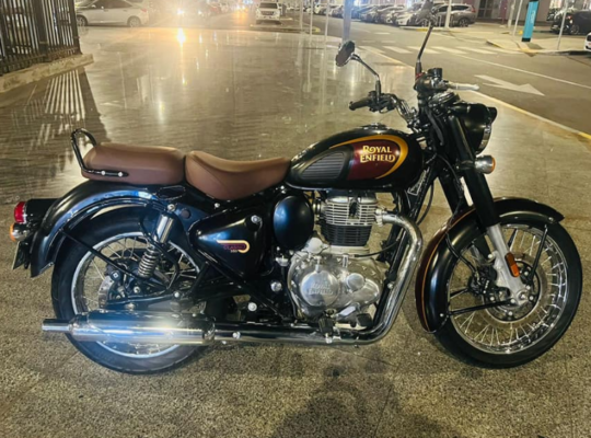 Royal Enfield 350 cc Classis 2022 In excellent con