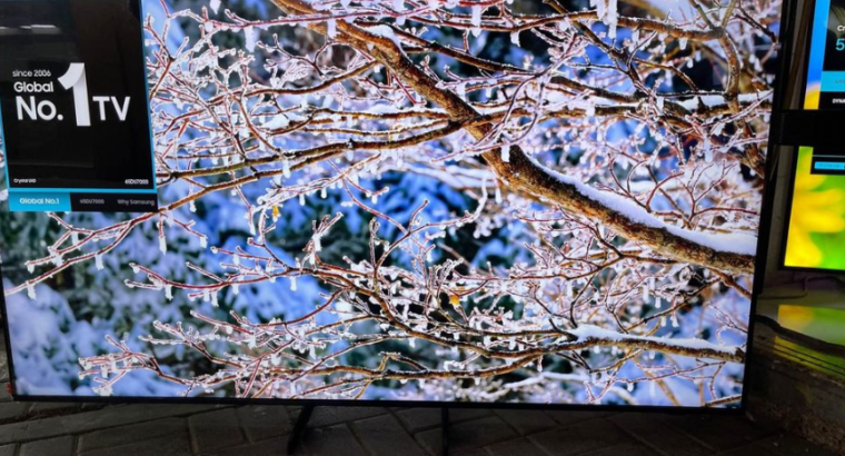 Samsung 65 inch smart 4K tv for sale