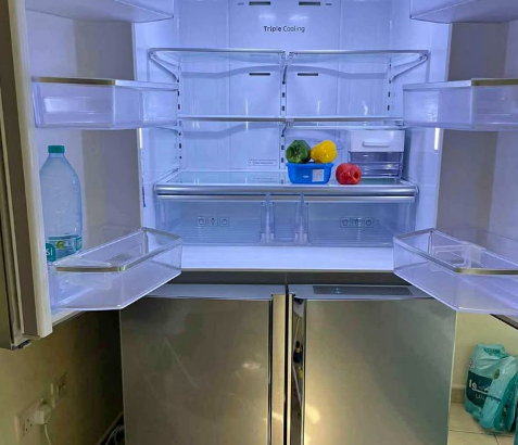Samsung French Refrigeragor with bottom freezer