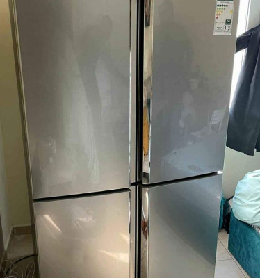 Samsung French Refrigeragor with bottom freezer