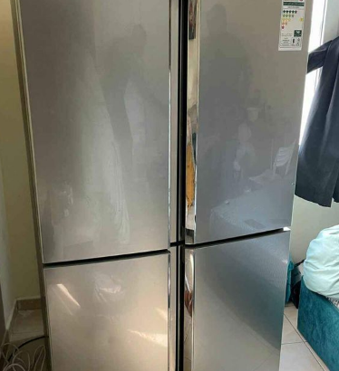 Samsung French Refrigeragor with bottom freezer