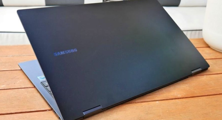 Samsung Galaxy Book PRO 15 X360 – OLED Touch For S