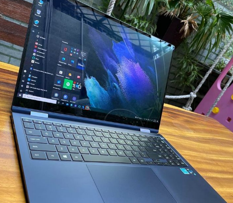 Samsung Galaxy Book PRO 15 X360 OLED Touch For Sal