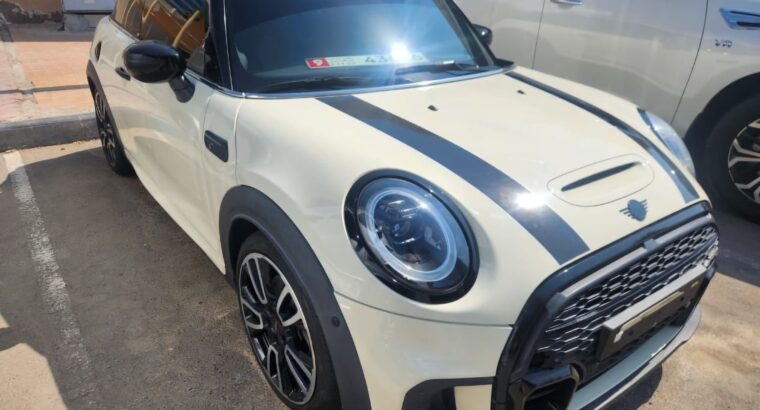 Mini Cooper S coupe 2022 Gcc full option