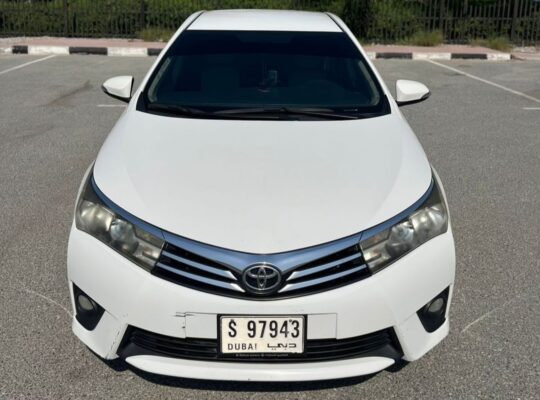 Toyota Corolla SE+ 2.0 full option 2016 Gcc