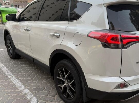 Toyota Rav4 full option 2018 Gcc for sale