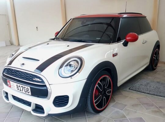 Mini Cooper S coupe JCW 2019 Gcc for sale