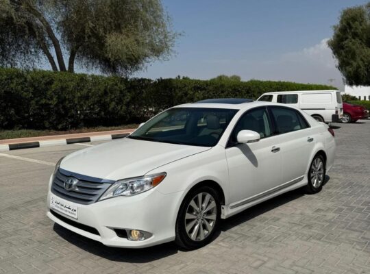 Toyota Avalon limited 2011 USA imported for sale