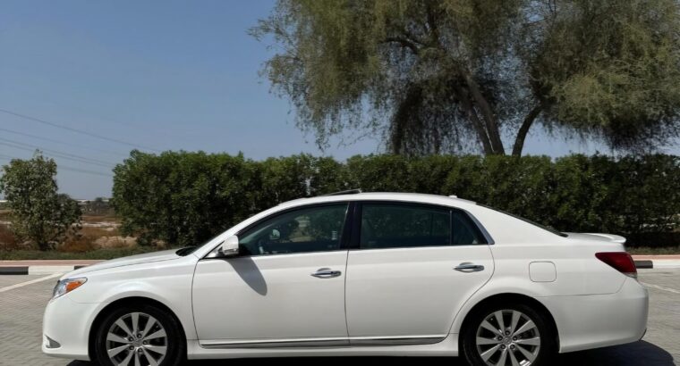 Toyota Avalon limited 2011 USA imported for sale