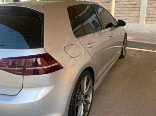 Volkswagen Golf R 2016 Gcc for sale