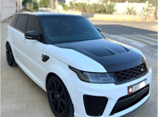 Range Rover sport SVR 2018 Gcc full option