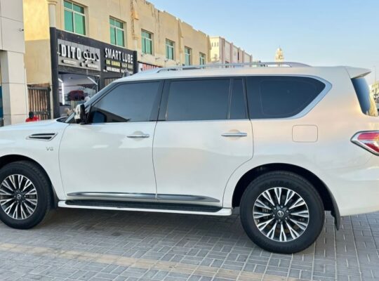 Nissan patrol platinum 2015 full option