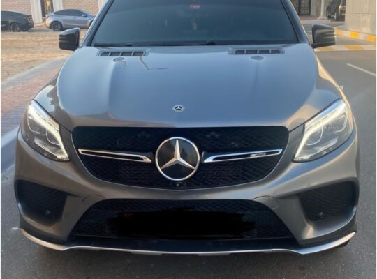 Mercedes GLE43 AMG full option 2018 Gcc