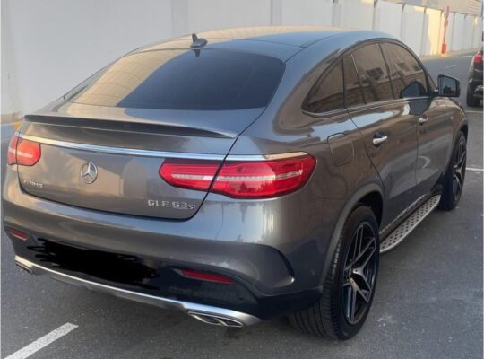 Mercedes GLE43 AMG full option 2018 Gcc