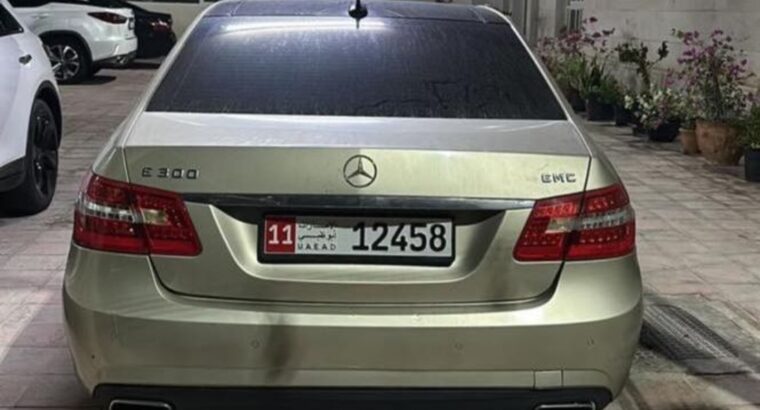Mercedes E300 full option 2013 Gcc for sale