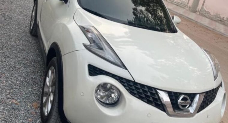 Nissan juke full option 2015 Gcc for sale