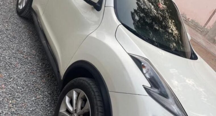 Nissan juke full option 2015 Gcc for sale