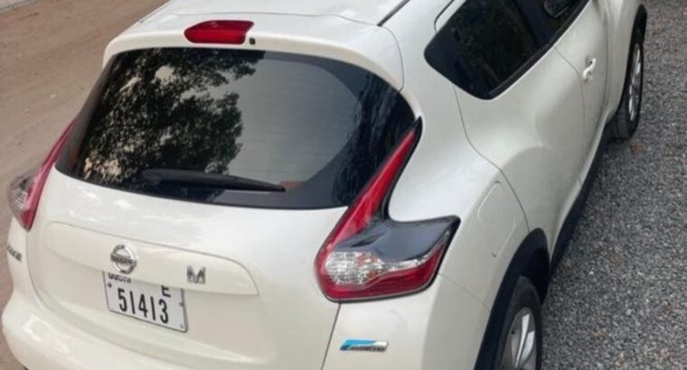 Nissan juke full option 2015 Gcc for sale