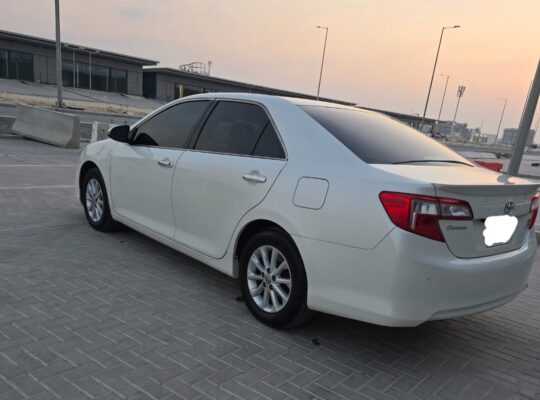 Toyota Camry full option 2015 60TH for sale