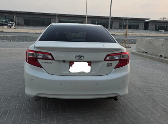 Toyota Camry full option 2015 60TH for sale