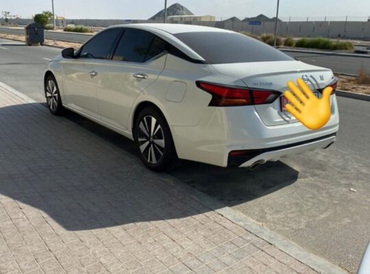 Nissan Altima SV 2021 Gcc for sale