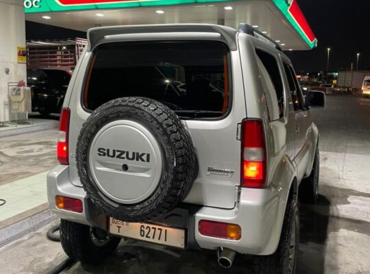 Suzuki jimny 2015 Gcc in good condition