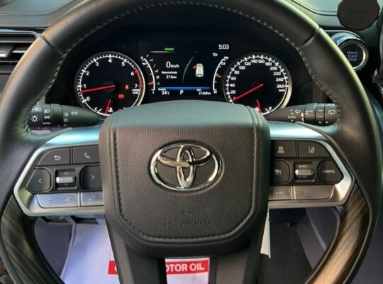 Toyota Land cruiser vxr 2023 full option Gcc