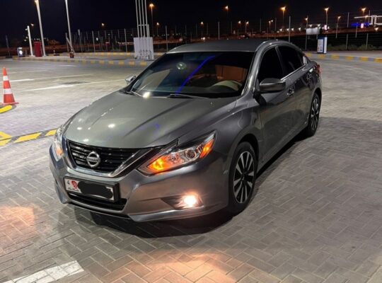 Nissan Altima SV 2018 Gcc for sale