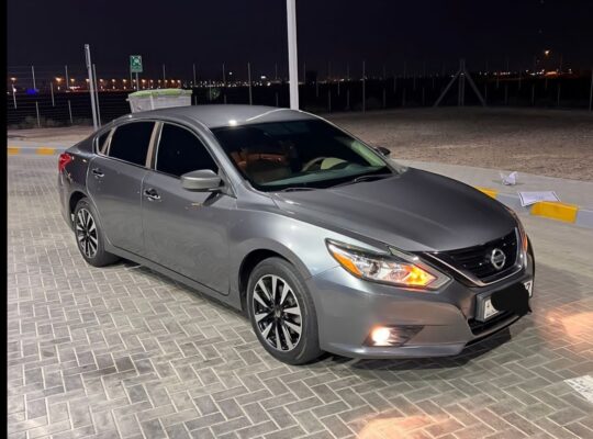 Nissan Altima SV 2018 Gcc for sale