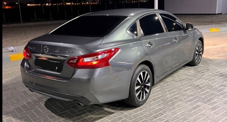Nissan Altima SV 2018 Gcc for sale