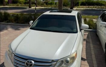 Toyota Avalon limited 2011 Gcc for sale