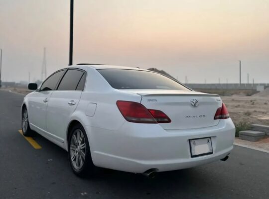 Toyota Avalon limited 2008 Gcc for sale