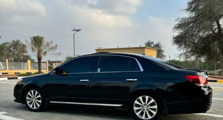 Toyota Avalon 2011 limited in good condition