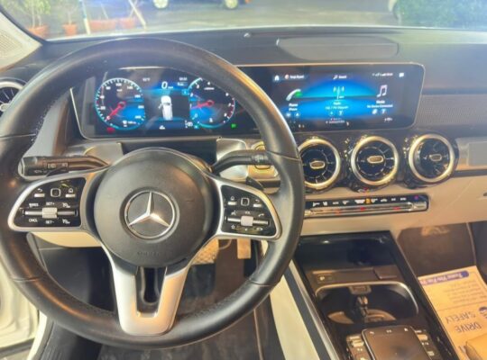 Mercedes GLB250 full option 2021 USA imported