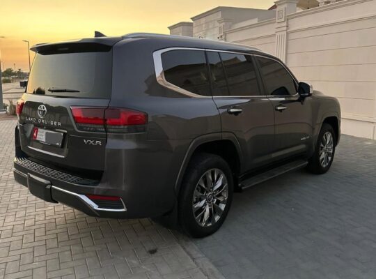 Toyota Land cruiser VXR TT 2023 Gcc