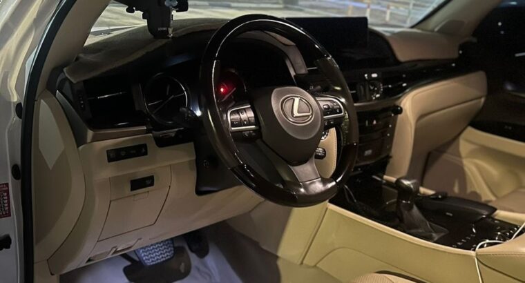 Lexus LX570 full option Gcc 2016 for sale