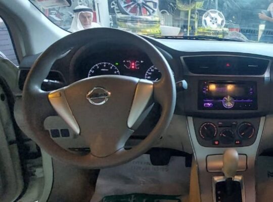 Nissan Tiida hatchback 2016 Gcc for sale